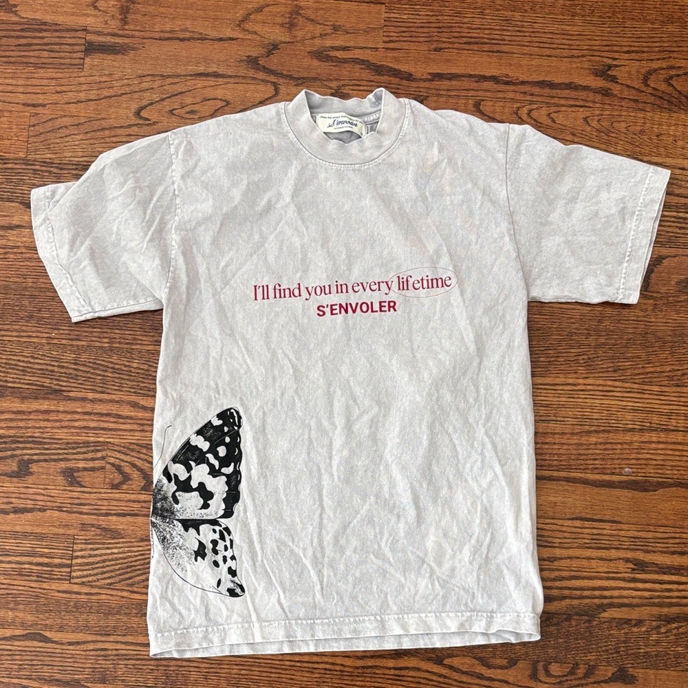 Light Gray Graphic Tee - Short Sleeve